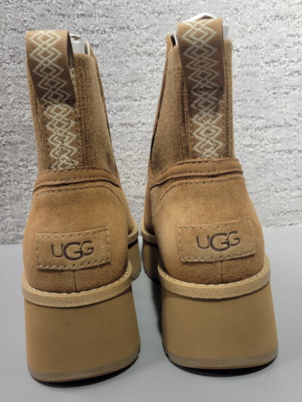 UGG Cityfunc Chelsea Women's Size US 7 Chestnut boots. - Picture 4 of 15